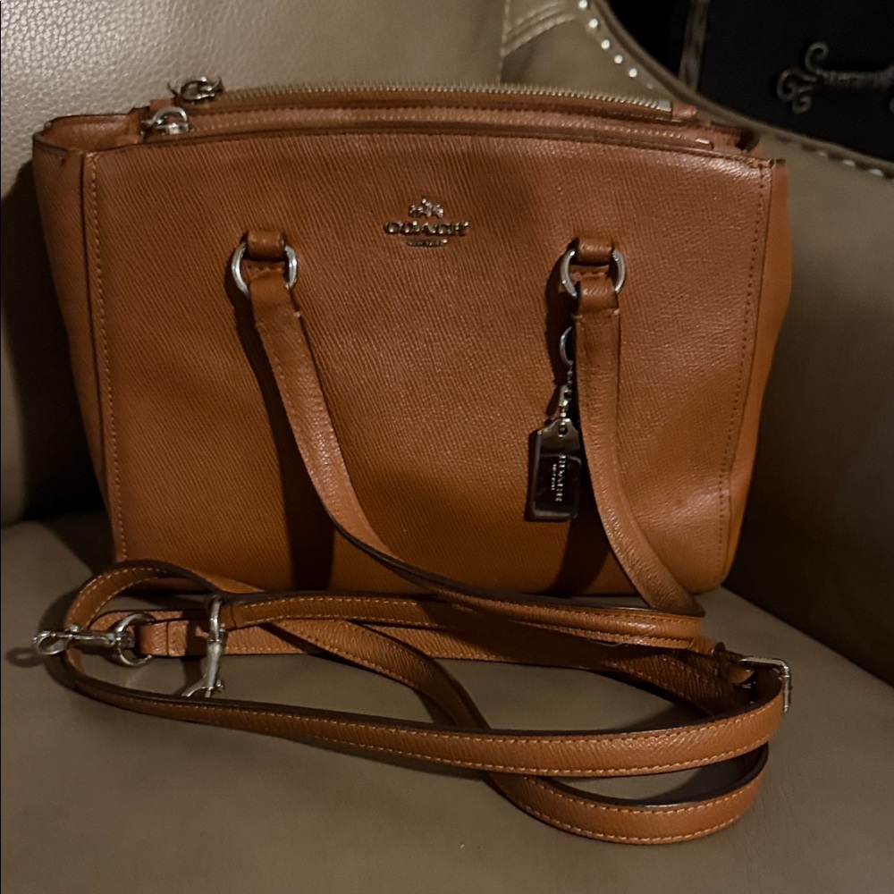 Coach Brown Leather Shoulder Bag - Picture 1 of 11